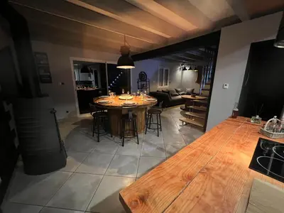 Cuisine ou kitchenette dans l'établissement Le HAUT DES CHANTS