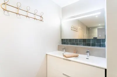 Salle de bains dans l'établissement Le Grand Lion Colmar Centre Parking Gratuit