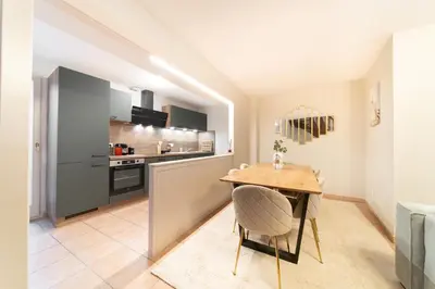Cuisine ou kitchenette dans l'établissement Le Grand Lion Colmar Centre Parking Gratuit