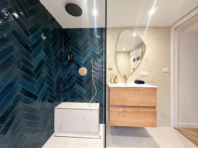Salle de bains dans l'établissement Suite Saphir