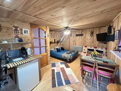Télévision ou salle de divertissement dans l'établissement Mobile home gerardmer