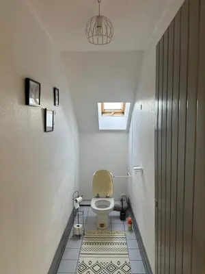 Salle de bains dans l'établissement Jardin de Victor Appartements calmes spacieux avec jardin clos