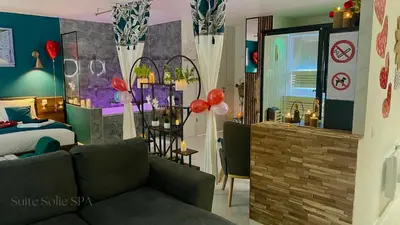 Coin salon dans l'établissement SUITE SOLIE SPA Wintzenheim