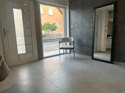 Coin salon dans l'établissement Grand logement proche Colmar au calme parking wifi
