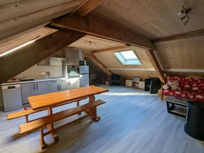 Cuisine ou kitchenette dans l'établissement Appartement 42m² cosy avec parking, WiFi, proche pistes, La Bresse - FR-1-589-684