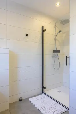 Salle de bains dans l'établissement Maison cosy et bien située