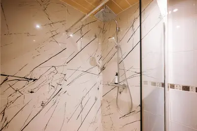 Salle de bains dans l'établissement Le LOFT de la Route des Vins