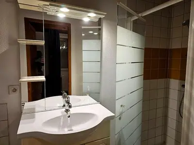 Salle de bains dans l'établissement La Ferme - Maison avec terrasse