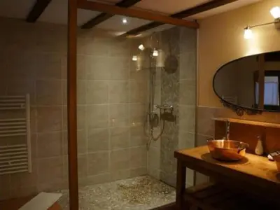 Salle de bains dans l'établissement Gîte d'Amandine