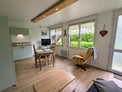 Cuisine ou kitchenette dans l'établissement Gîte montagne La Bresse, balcon, Wi-Fi, parking proche ski - FR-1-589-699