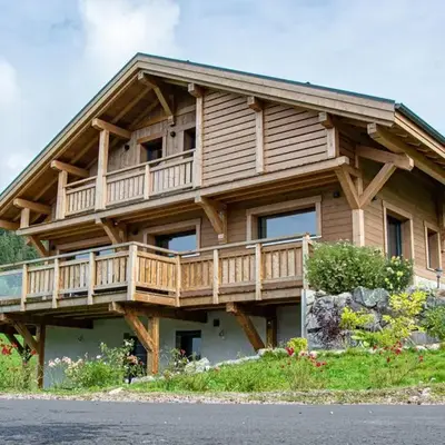Chalet grand confort avec sauna et balnéo - Proche stations de ski - FR-1-589-762