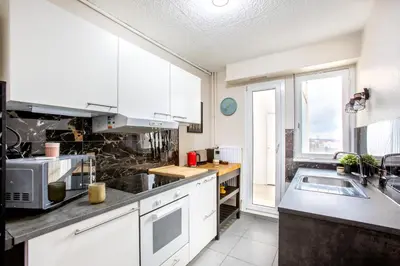 Cuisine ou kitchenette dans l'établissement Nouveau, Vue incroyable, terrasse & confort