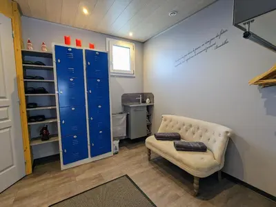 Cuisine ou kitchenette dans l'établissement Yourte atypique avec sauna et terrasse privative - FR-1-589-765