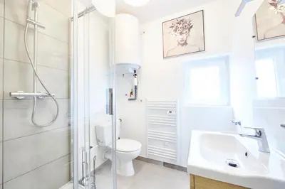 Salle de bains dans l'établissement RBB 1D-Studio 1 à 2 personnes tout équipé-1er étage
