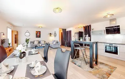 Cuisine ou kitchenette dans l'établissement 2 Bedroom Stunning Home In Schlierbach