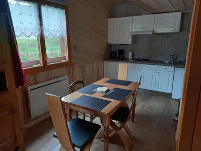 Cuisine ou kitchenette dans l'établissement CHALET DU PERE NOEL 10 minutes from Gérardmer