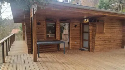 Balcon ou terrasse dans l'établissement Chalet le Dahu-Calm-Jacuzzi-Free parking lot