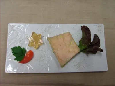 Nourriture dans l'hôtel ou à proximité