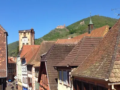 Vue générale sur la montagne ou vue sur la montagne depuis la maison de vacances