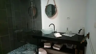 Salle de bains dans l'établissement Coté Cour Bischwihr Colmar