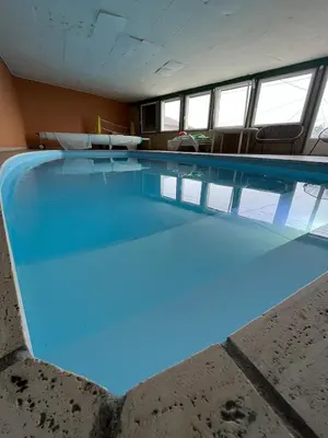 Piscine de l'établissement Aux balcons des xettes ou située à proximité