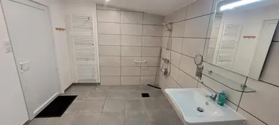 Salle de bains dans l'établissement Chez Marcel