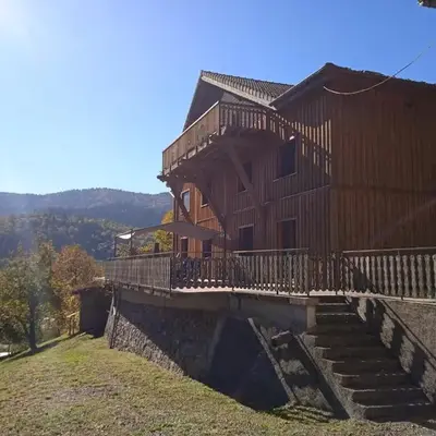Gîte 3 étoiles jusqu'à 12 pers