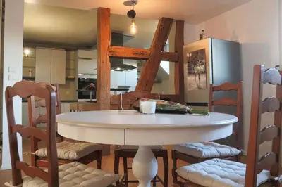 Cuisine ou kitchenette dans l'établissement Au coin du feu, Authentic & Natural