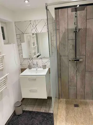 Salle de bains dans l'établissement O'Coeur Des Vosges