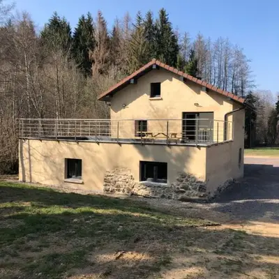 La Ruine Single-family House with Hot Tub