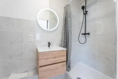 Salle de bains dans l'établissement Beautiful apartment 2 pers Gare Mulhouse