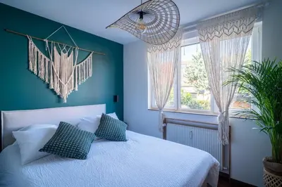 Un ou plusieurs lits dans un hébergement de l'établissement Suite Zen - Calme et Lumière - 2 lits 160 cm - Parking privé résidence