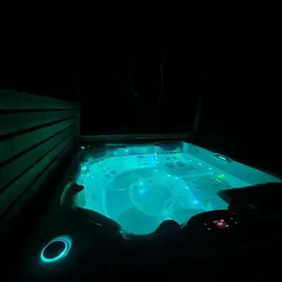 Ancienne école avec Jacuzzi privé