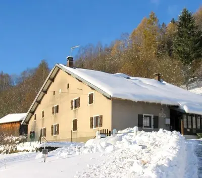 L'établissement CHALET, GITE DE GROUPE - ATC ROUTES DU MONDE à BUSSANG - 32 couchages en hiver
