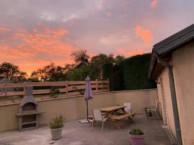 Balcon ou terrasse dans l'établissement Gîte familial avec terrasse et espace enfants à Faymont - FR-1-583-370