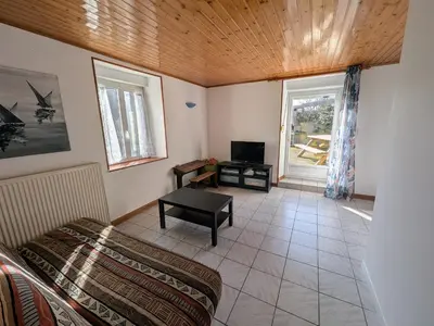 Coin salon dans l'établissement Gîte familial avec terrasse et espace enfants à Faymont - FR-1-583-370