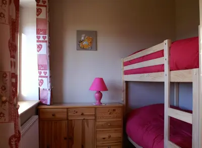 Un ou plusieurs lits dans un hébergement de l'établissement Blanche-Roche, gîte en lisière de fôret