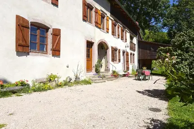 Jardin de l'établissement Gite de la ferme de la Bouille