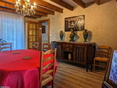 Plan de l'établissement Grande Maison Familiale Rénovée à Froideterre - FR-1-583-374