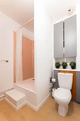 Salle de bains dans l'établissement Le 16 - Parking city center