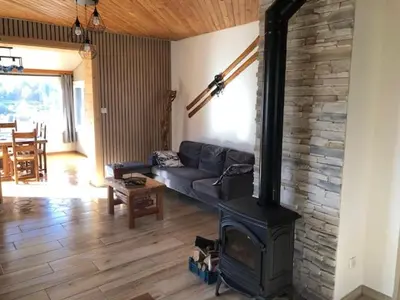 Coin salon dans l'établissement Chalet Belfahy