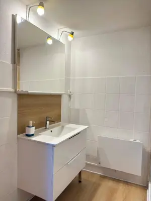 Salle de bains dans l'établissement Cosy 4 - Montbéliard centre 80m2