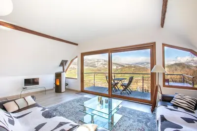 Vue générale sur la montagne ou vue sur la montagne depuis l'appartement
