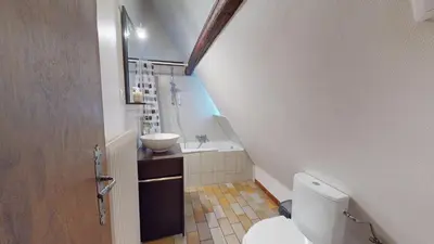Salle de bains dans l'établissement Zum Bären Duplex - 1 Parking