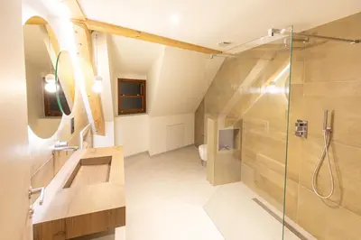 Salle de bains dans l'établissement Haut Koeur du Château