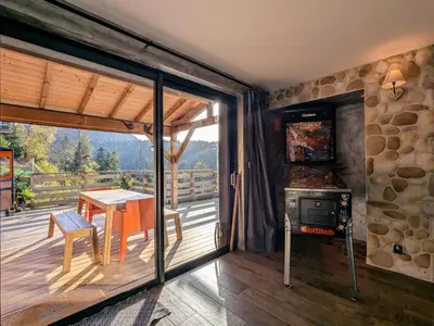 Vue générale sur la montagne ou vue sur la montagne depuis la maison de vacances