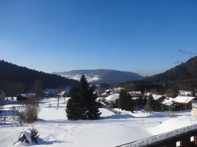 Vue générale sur la montagne ou vue sur la montagne depuis la maison de vacances