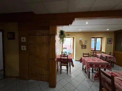 Restaurant ou autre lieu de restauration dans l'établissement GC Frankstein
