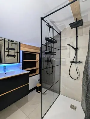 Salle de bains dans l'établissement Hêtre pourpre
