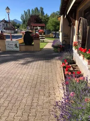 Jardin de l'établissement Gite Au Nid de Cigognes